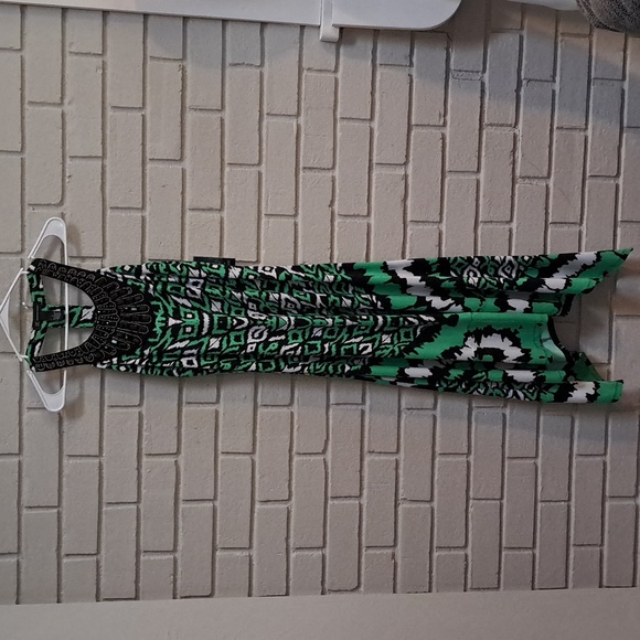 International Concepts Green/Black/White Bead & Gem Formal Dress. Size Small NWT - Picture 9 of 14